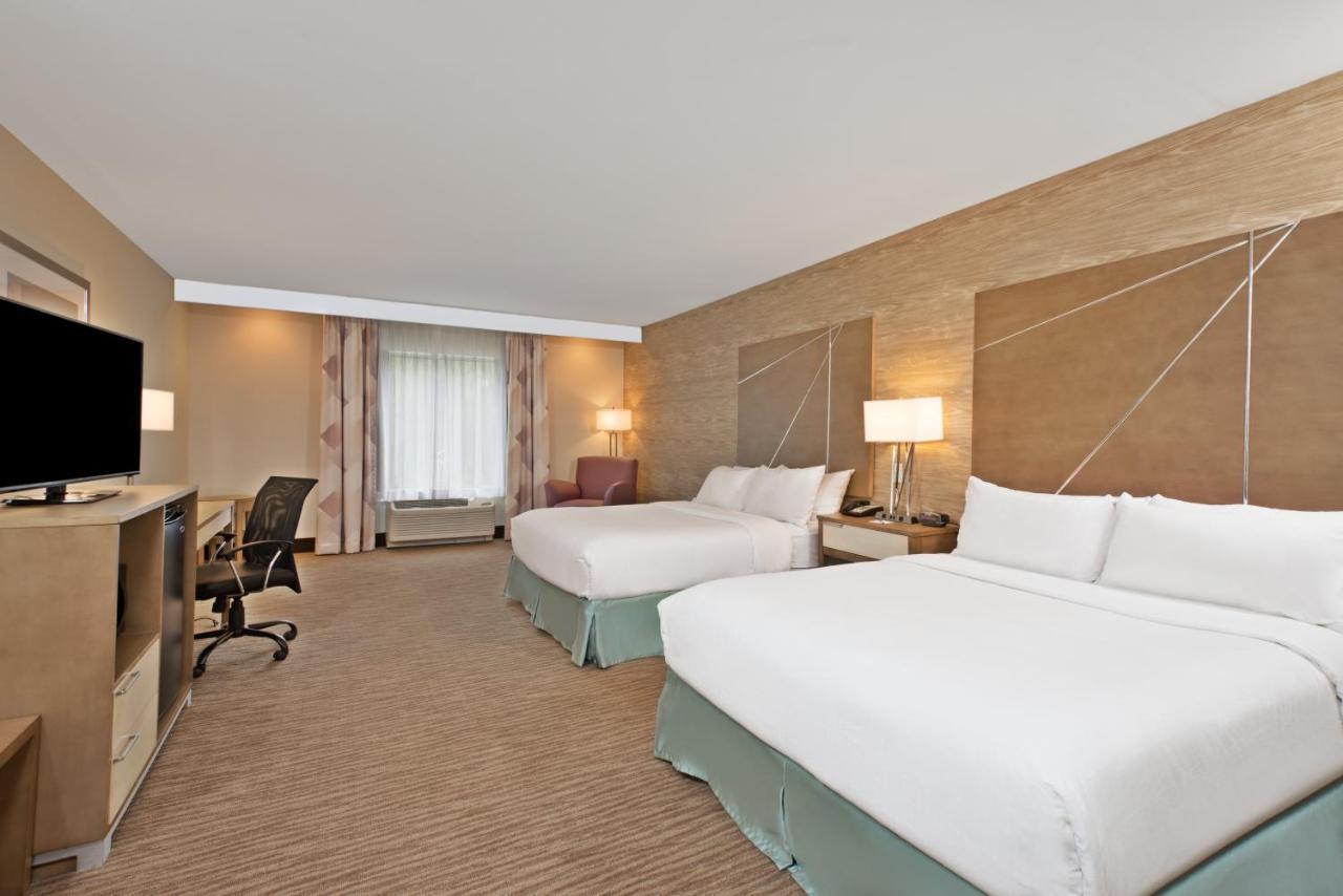 Holiday Inn Express & Suites New Cumberland By Ihg Bagian luar foto
