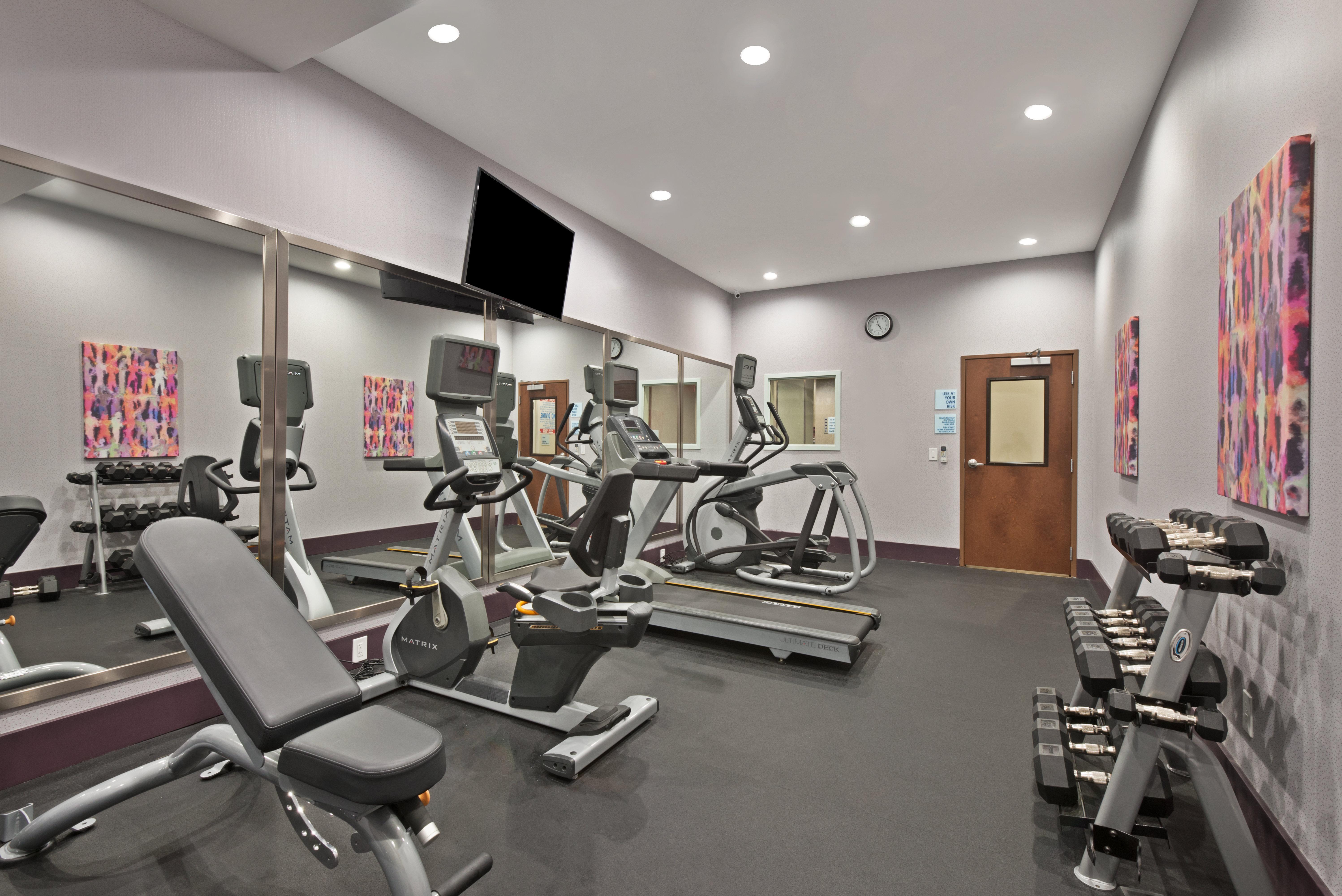 Holiday Inn Express & Suites New Cumberland By Ihg Bagian luar foto