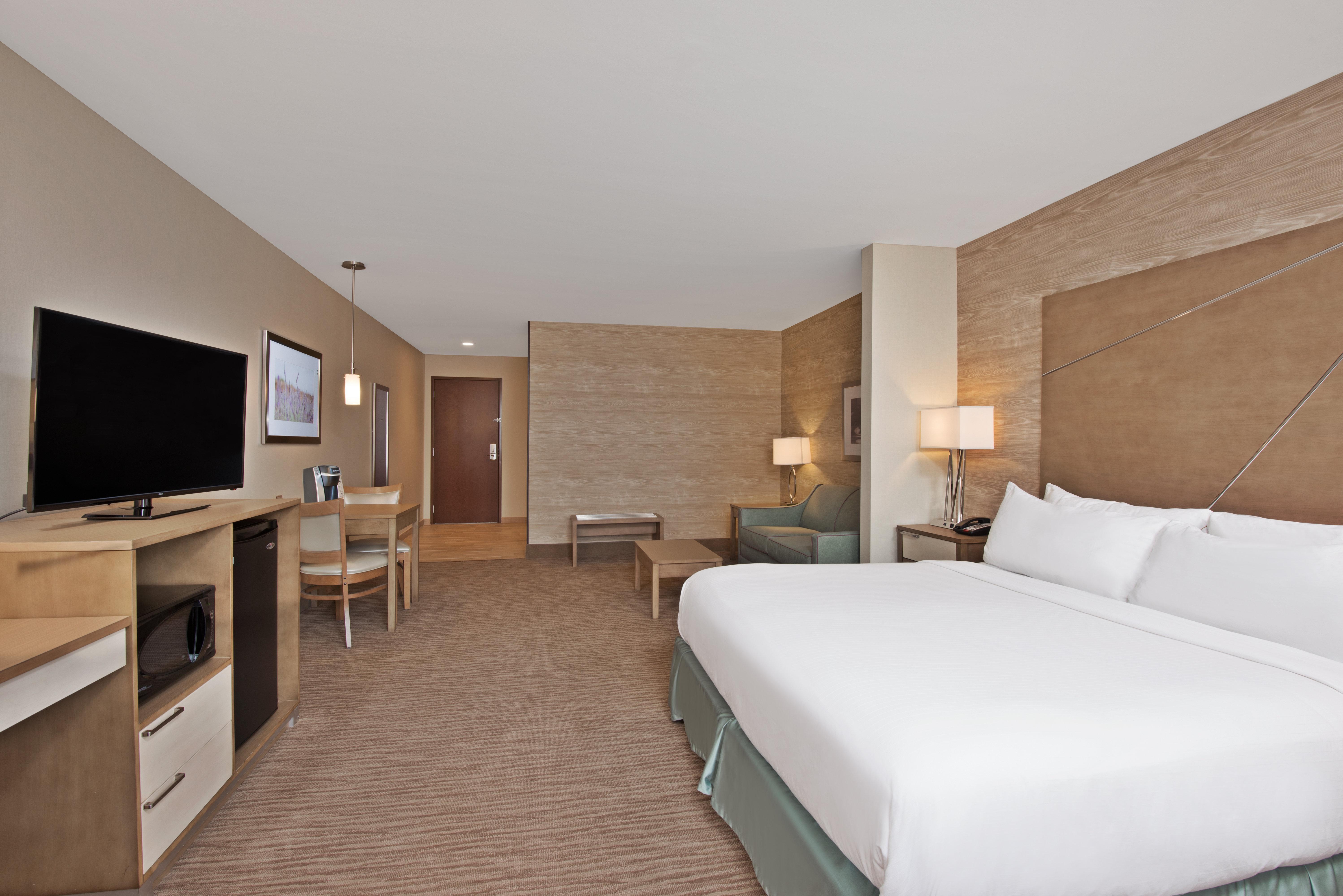 Holiday Inn Express & Suites New Cumberland By Ihg Bagian luar foto