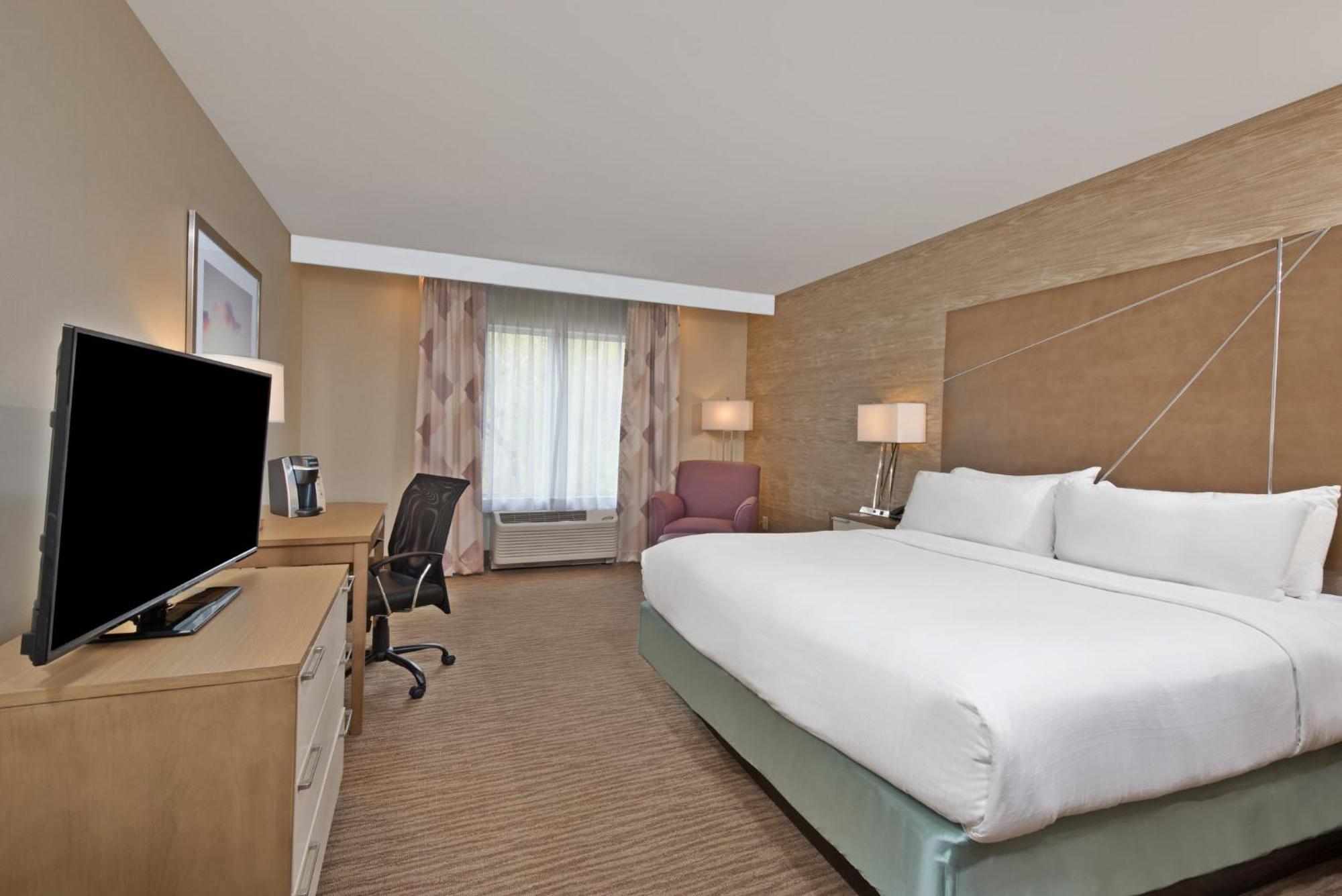 Holiday Inn Express & Suites New Cumberland By Ihg Bagian luar foto