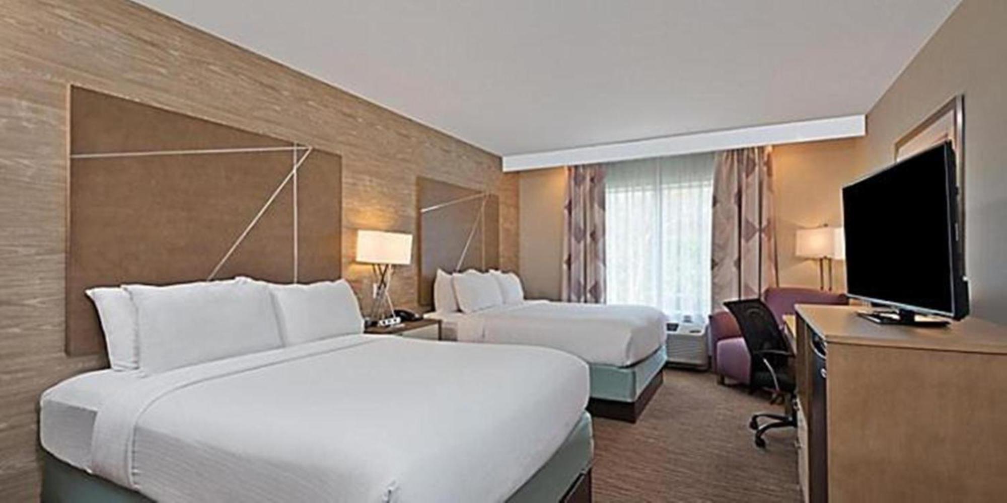 Holiday Inn Express & Suites New Cumberland By Ihg Bagian luar foto